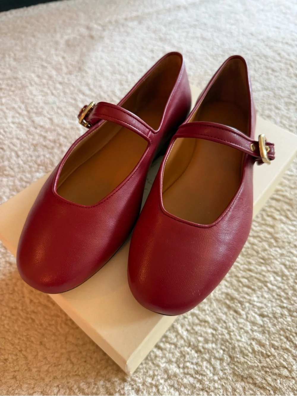New with Box - Sezane Mary Jane in Burgundy Red - Size 6 US - Picture 1 of 2